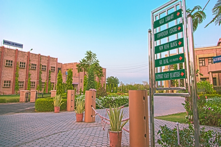 https://cache.careers360.mobi/media/colleges/social-media/media-gallery/623/2018/9/13/Direction Board of National Law University Jodhpur_Campus-View.jpg